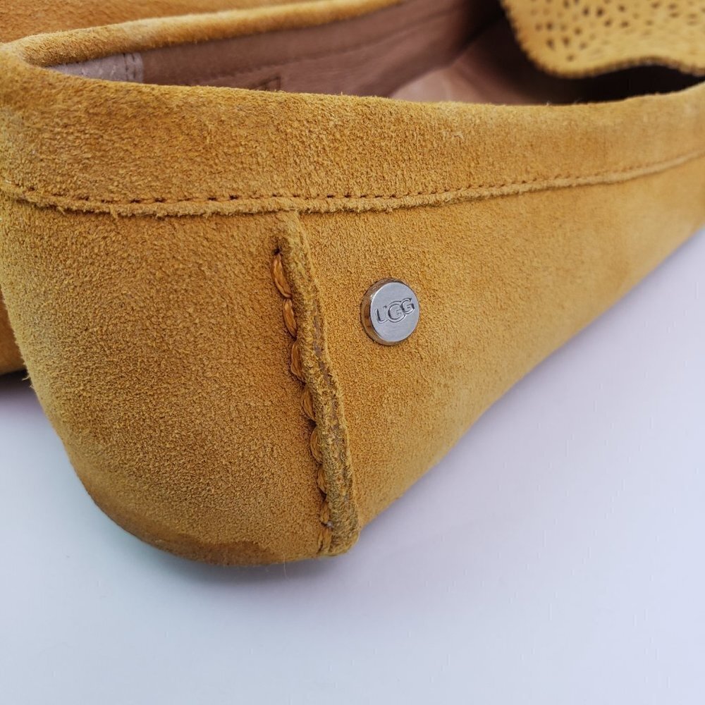 Ugg Australia Clair Womens Sz 7 Yellow Suede Slip On Driving Moc Toe Loafer Shoe - Picture 8 of 11